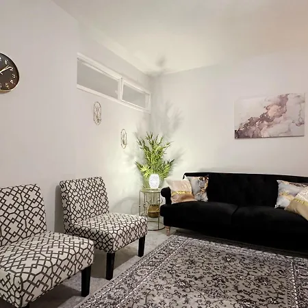 Zoey Place Near Thames River - 2 Double Beds, 1 Single Bed, Spacious, Ideal For Families London Exterior photo